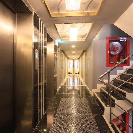 Pratunam Atrium Hotel Bangkok Esterno foto